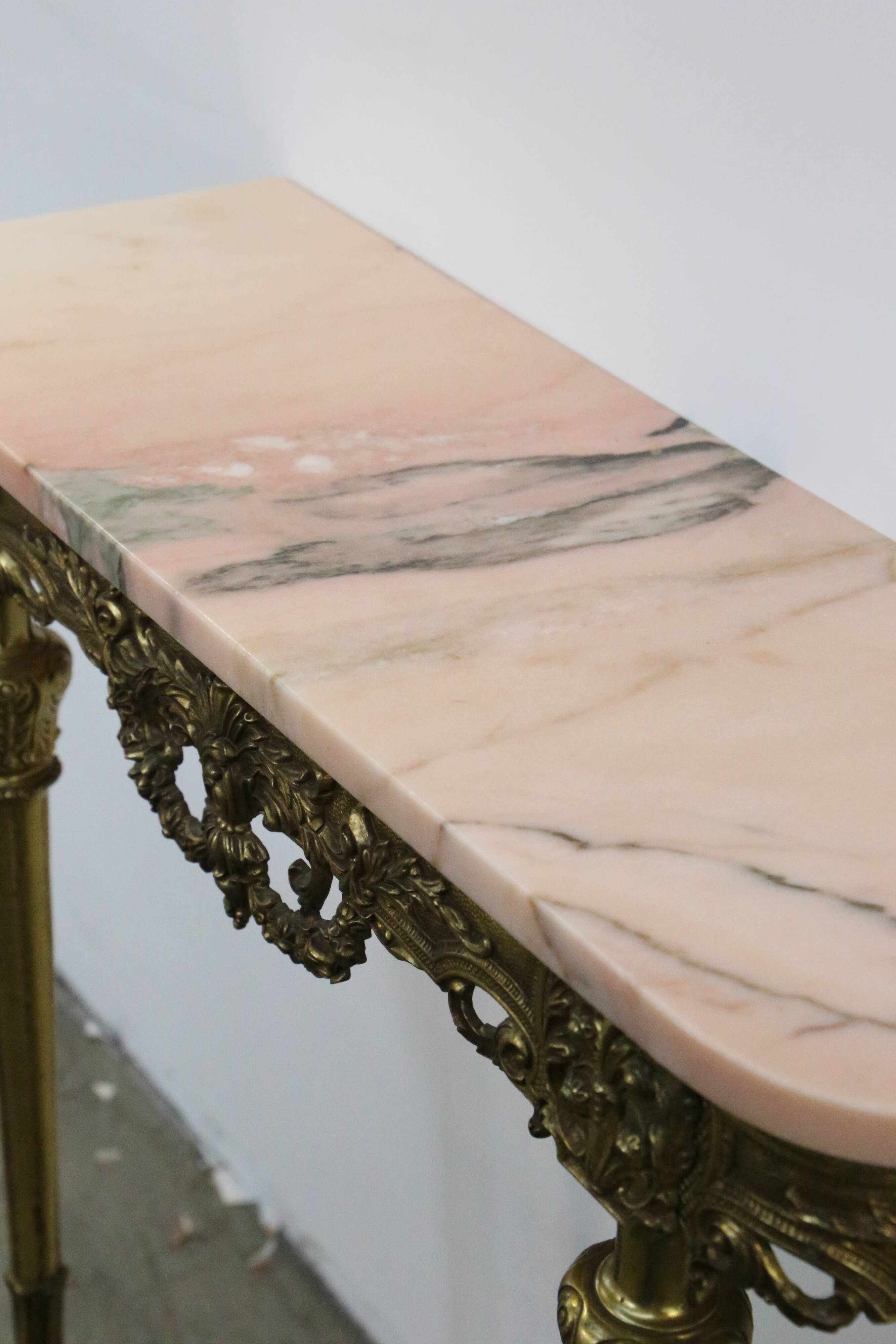 Console in brass and pink alabaster