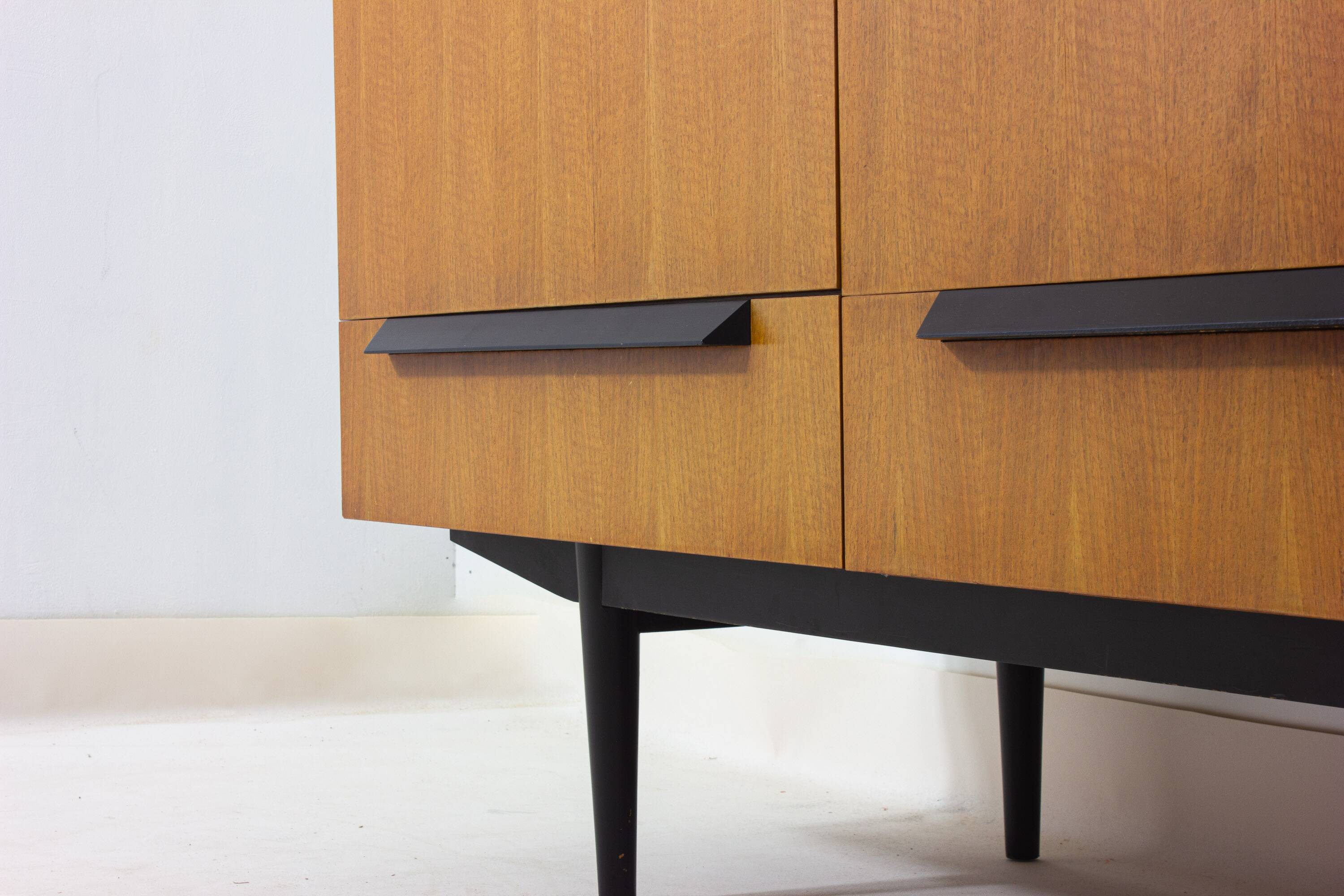 Modernist Belgian sideboard in maple, 1960s