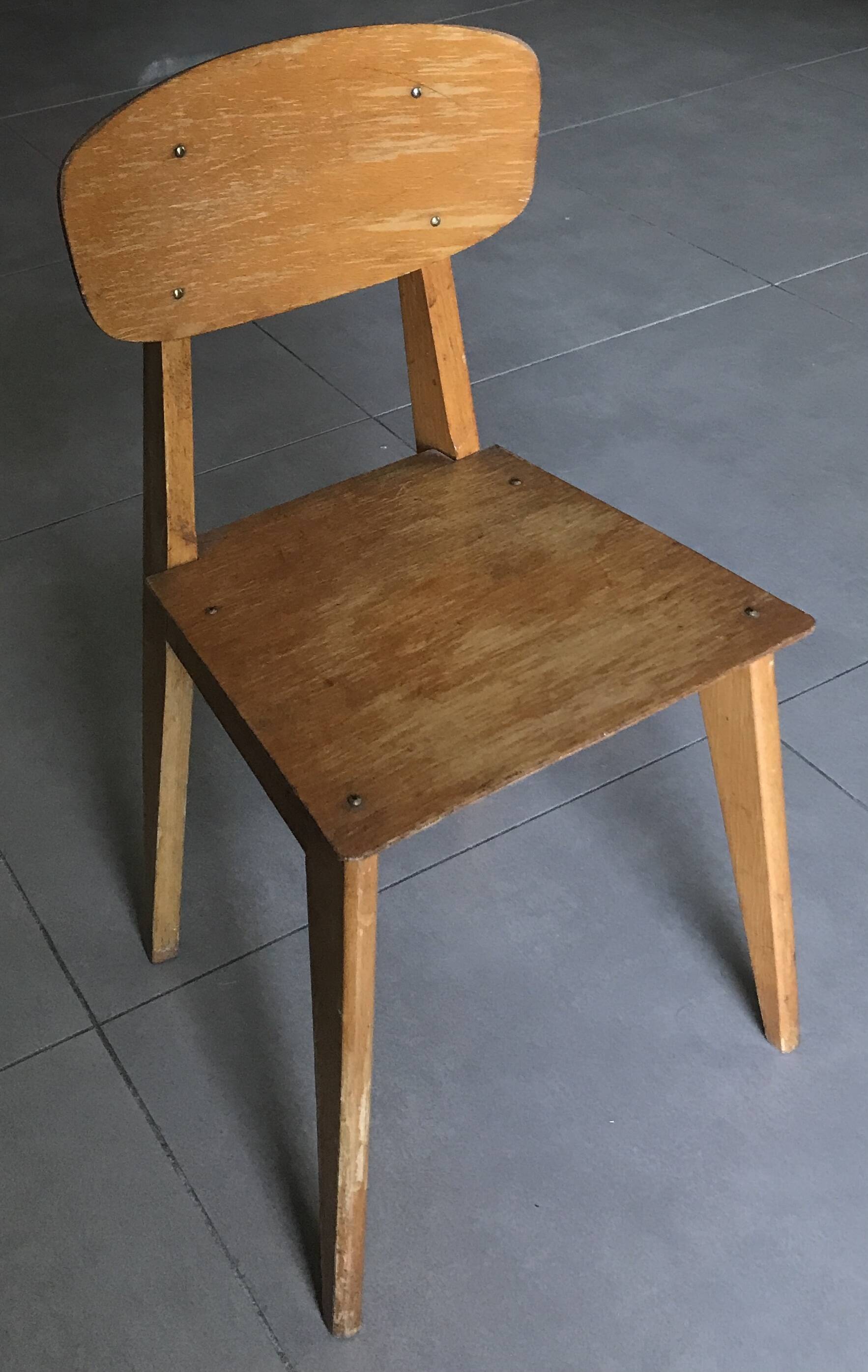 Vintage wooden chair for children from the 1960s:1970s