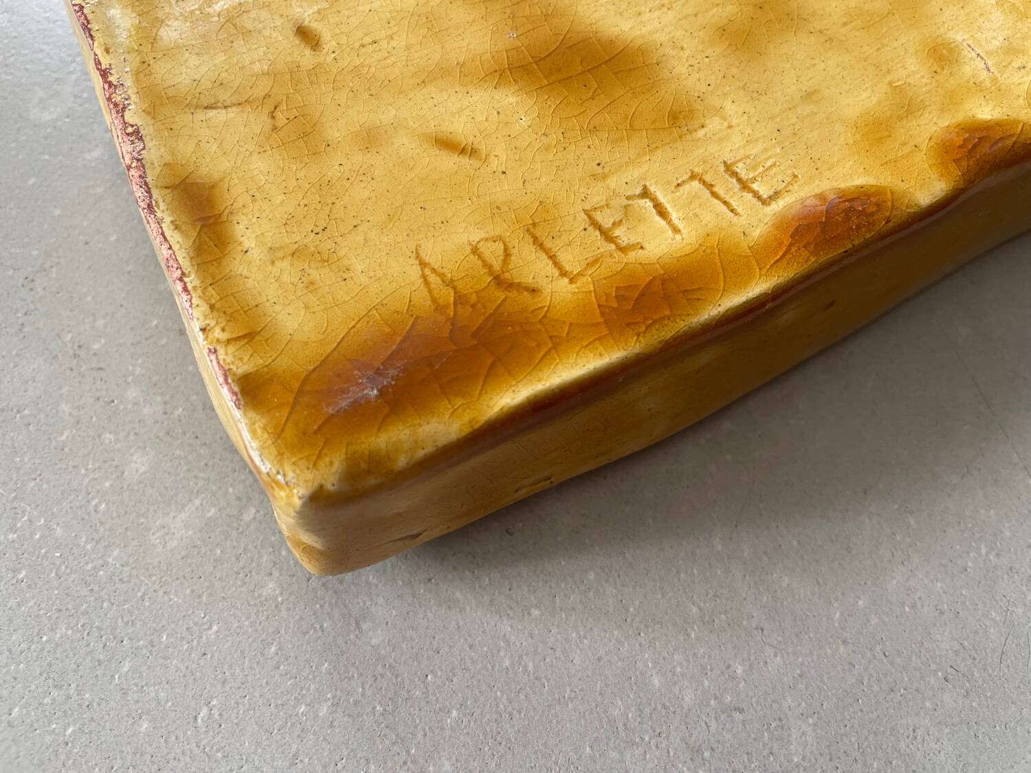 Ceramic dish signed Arlette