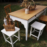 Farm table