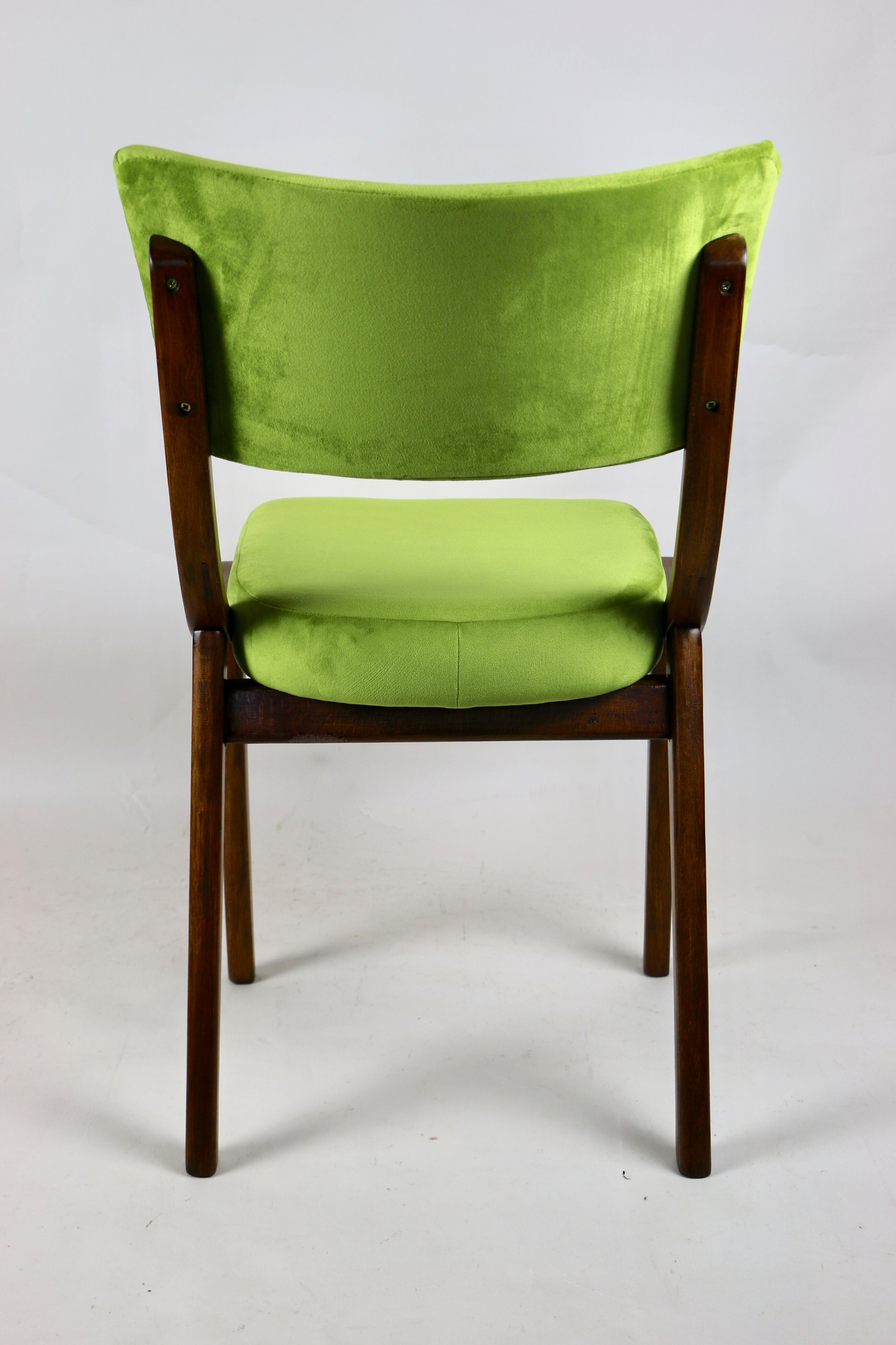 Chaise verte vintage