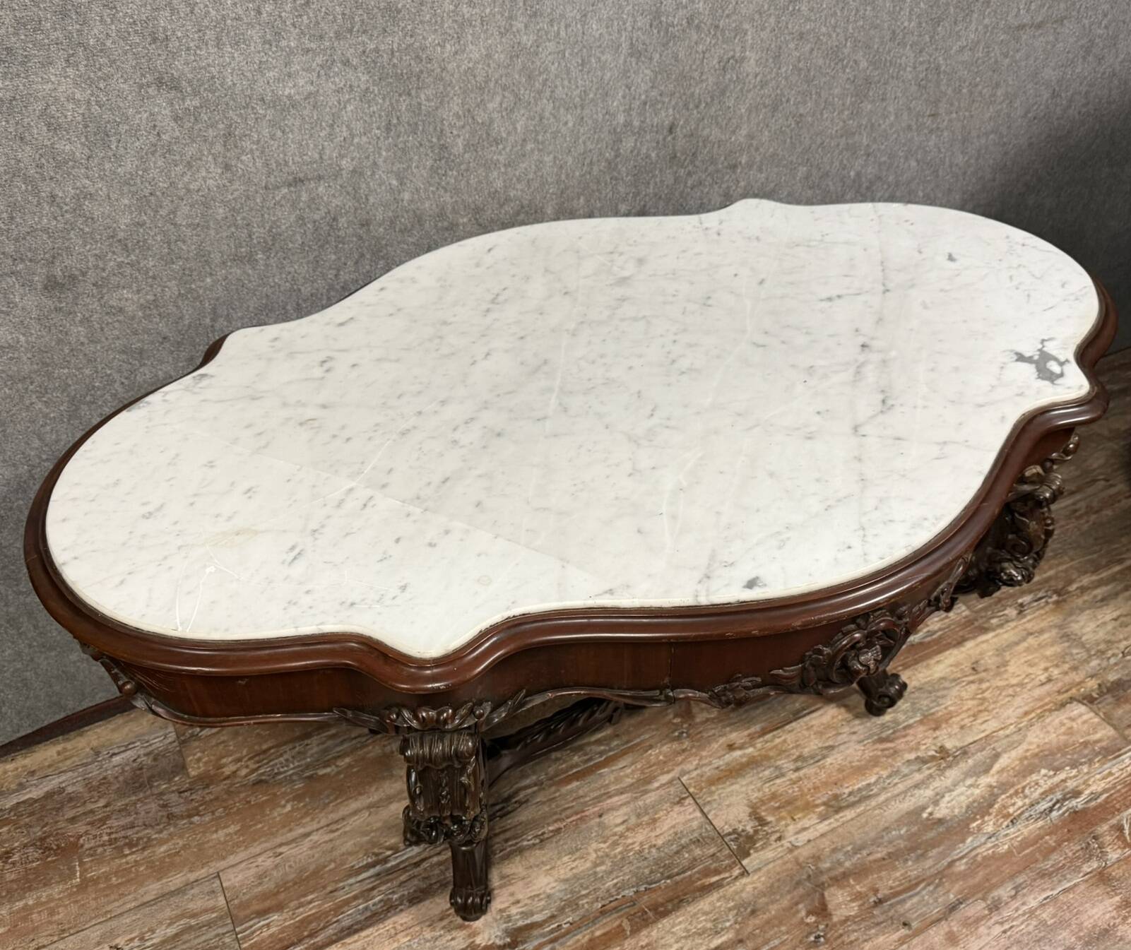 Violin-shaped pedestal table in mahogany and white marble, Napoleon III period