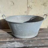 Vintage zinc basin