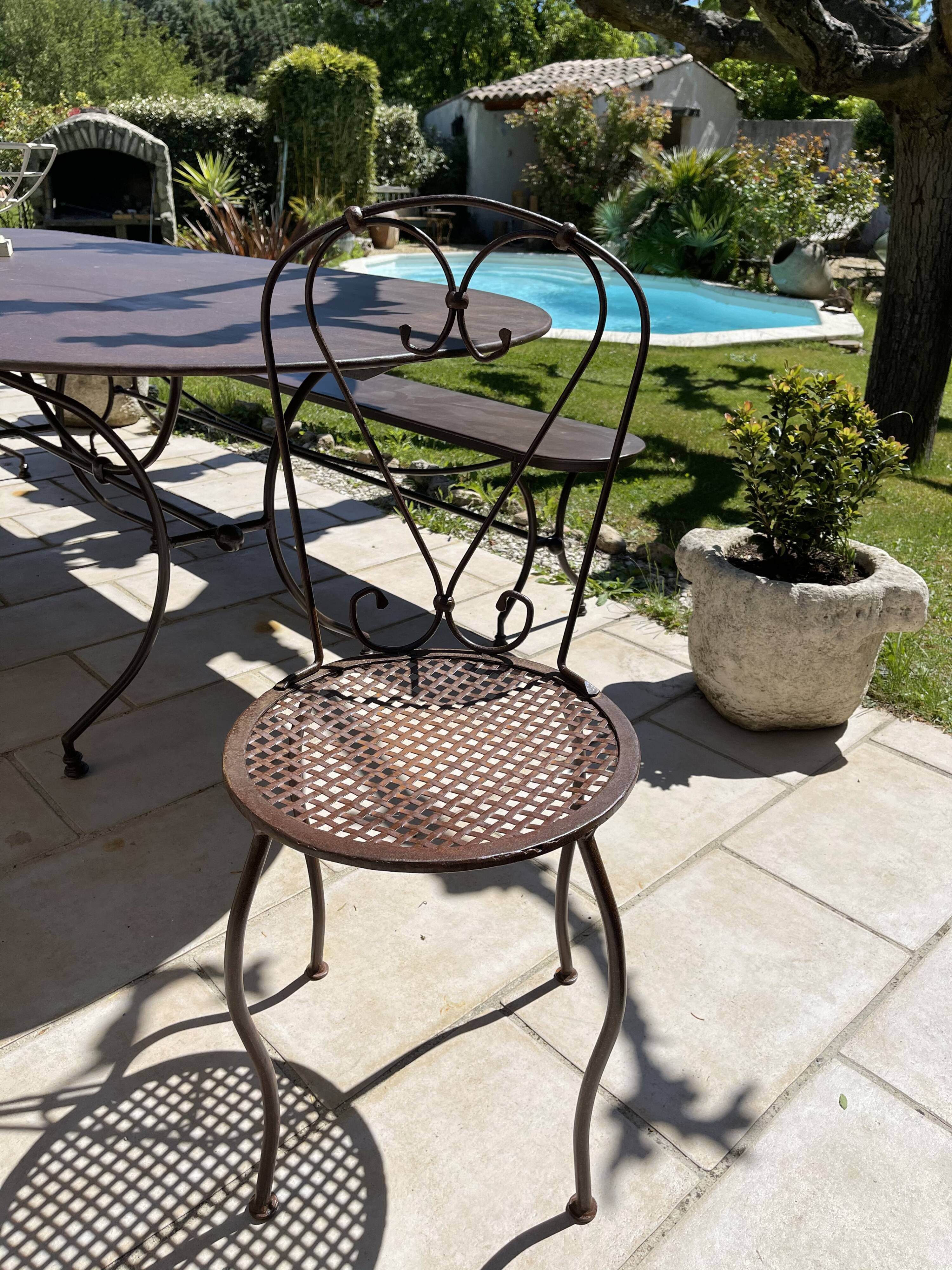 Chaise de jardin en fer forgé artisanal