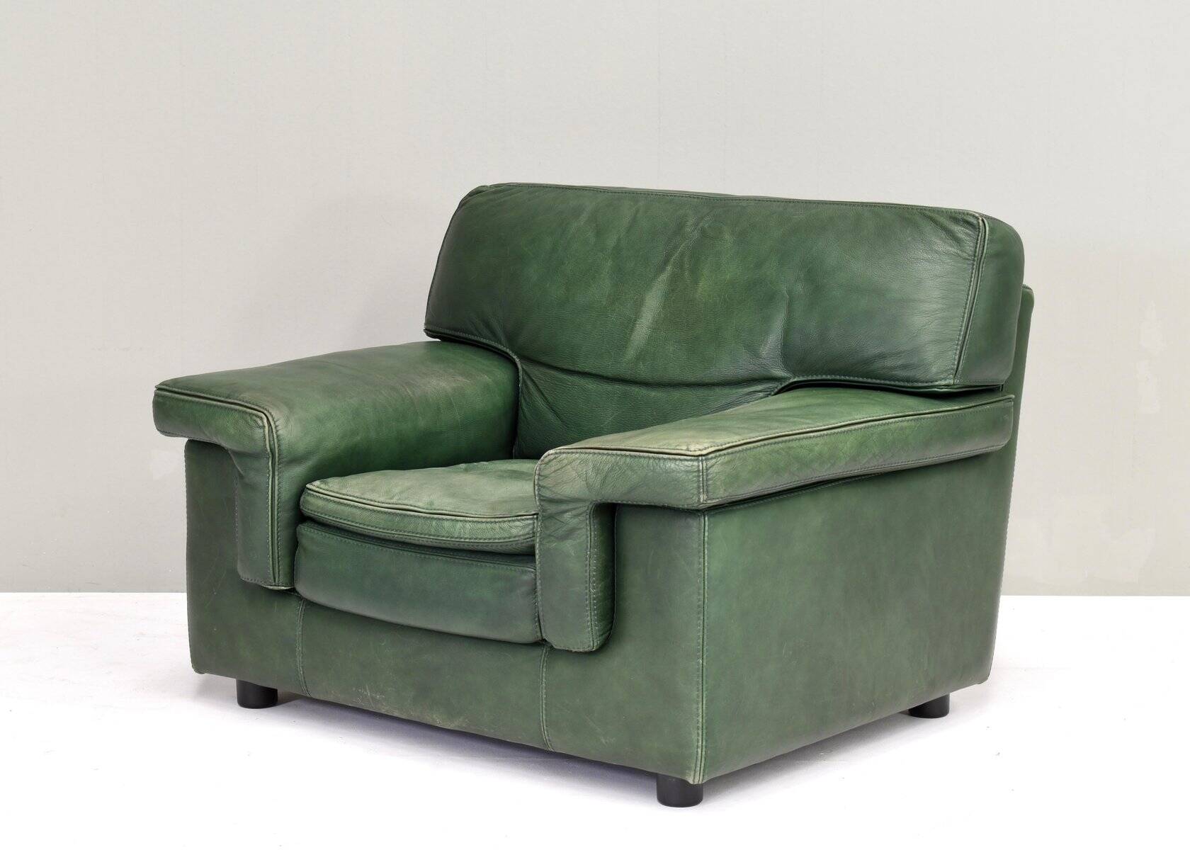 Roche Bobois lounge armchair in original green patinated leather, 1970