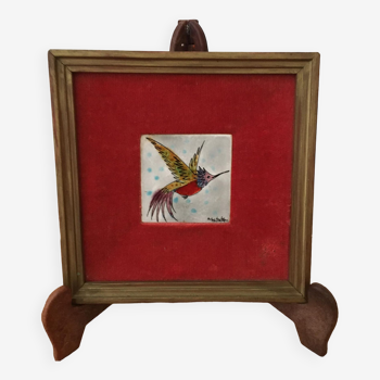 Petit tableau avec faïence émaillée polychrome à décor d’oiseau signé Marie-Louise IMPE (Keraluc)