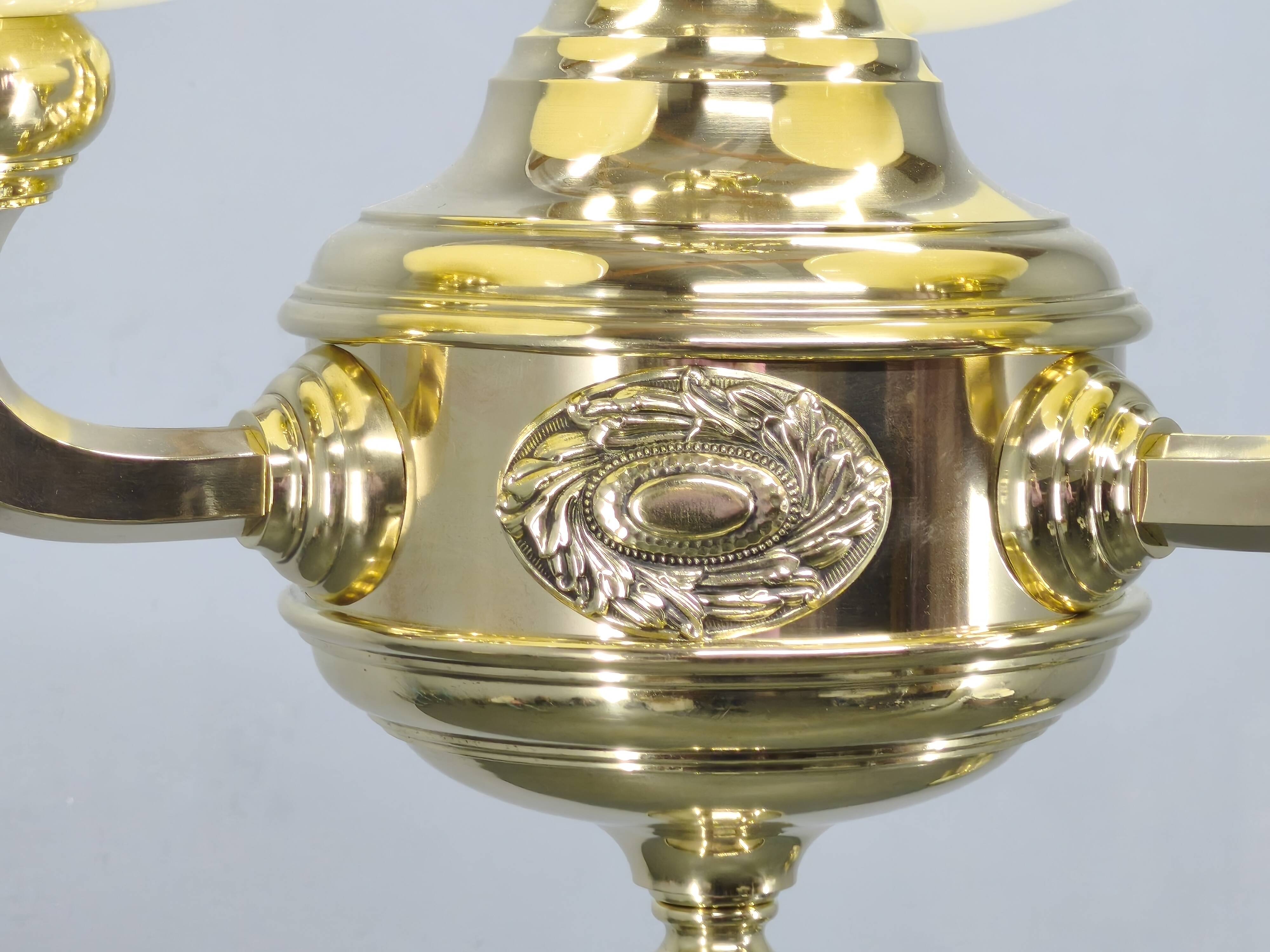 Chandelier en laiton Art Déco néoclassique, Tchécoslovaquie, années 1930