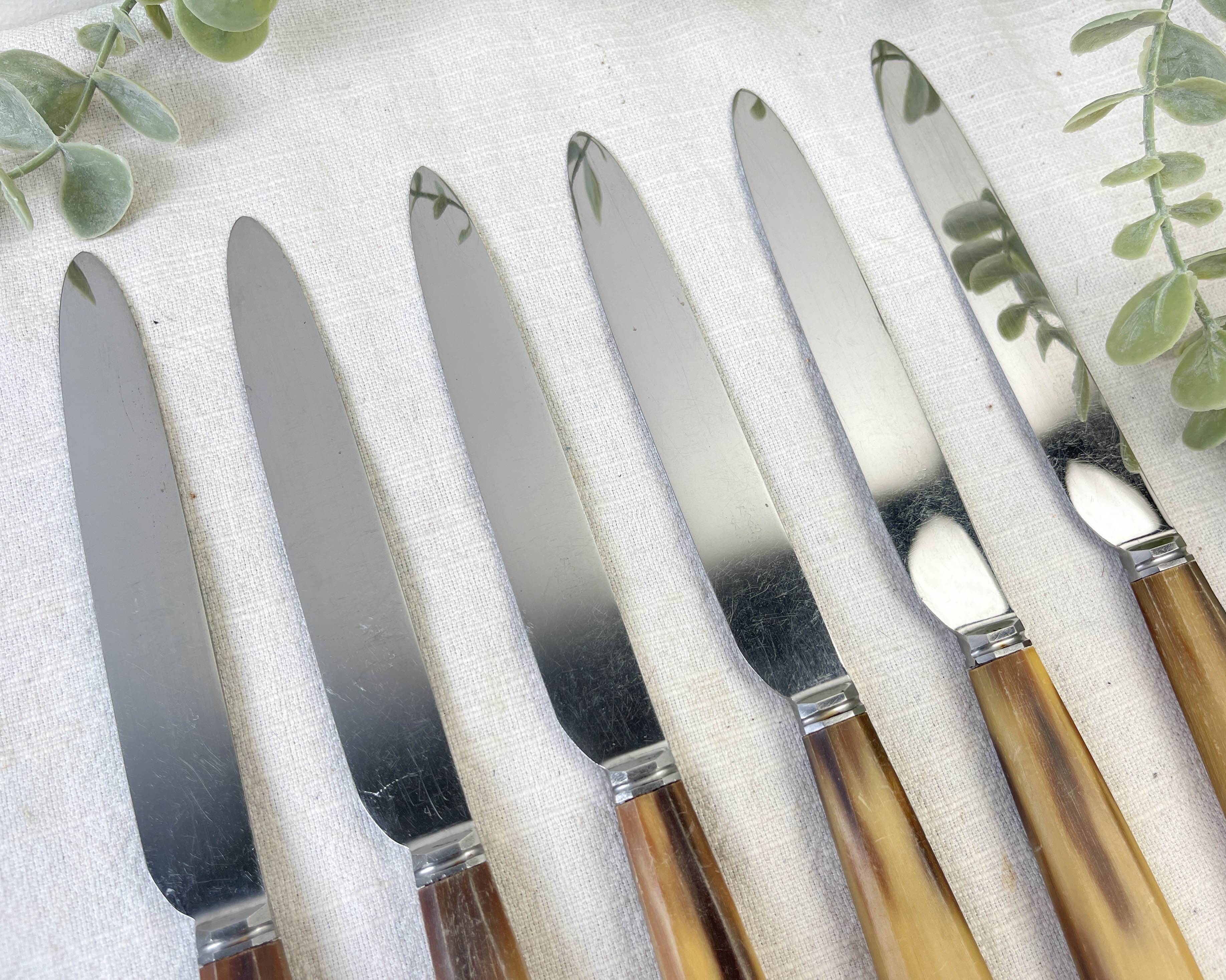 Set of 6 vintage horn table knives