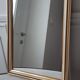 Varnished wooden mirror to install or hang