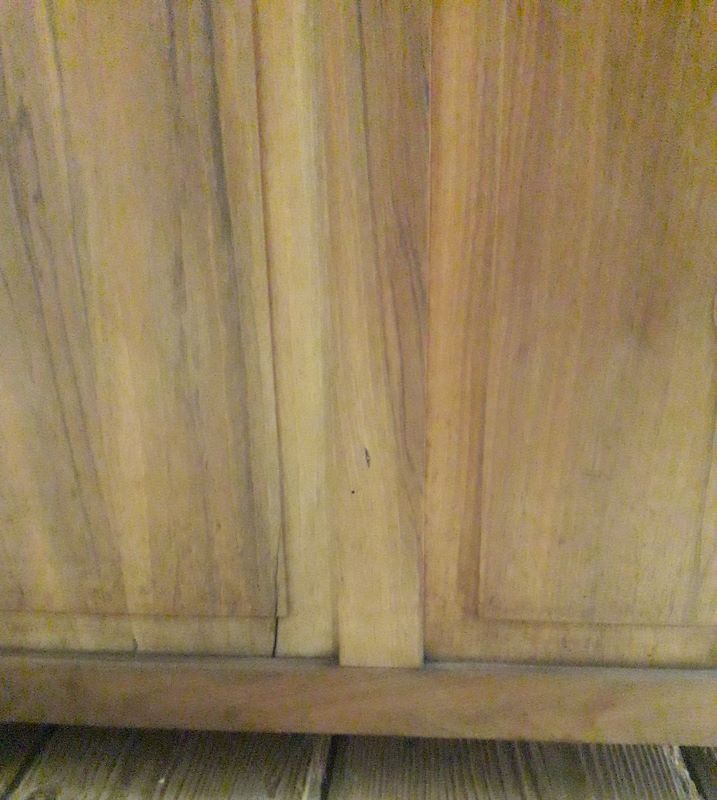 Minister's desk in walnut with drawers