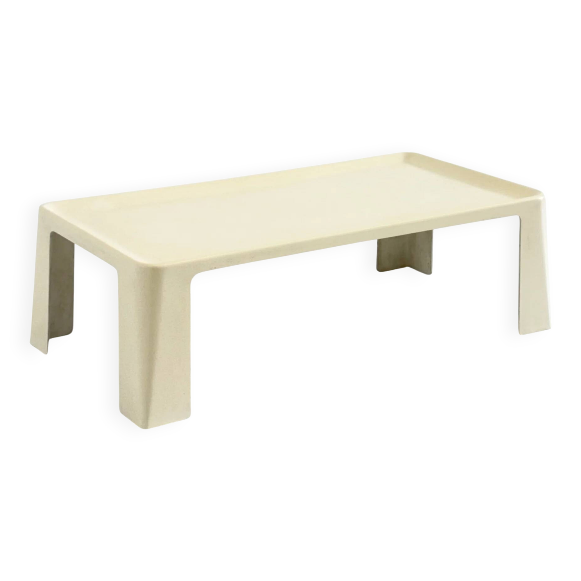 Amanta rectangular coffee table by Mario Bellini for C&B Italia in white