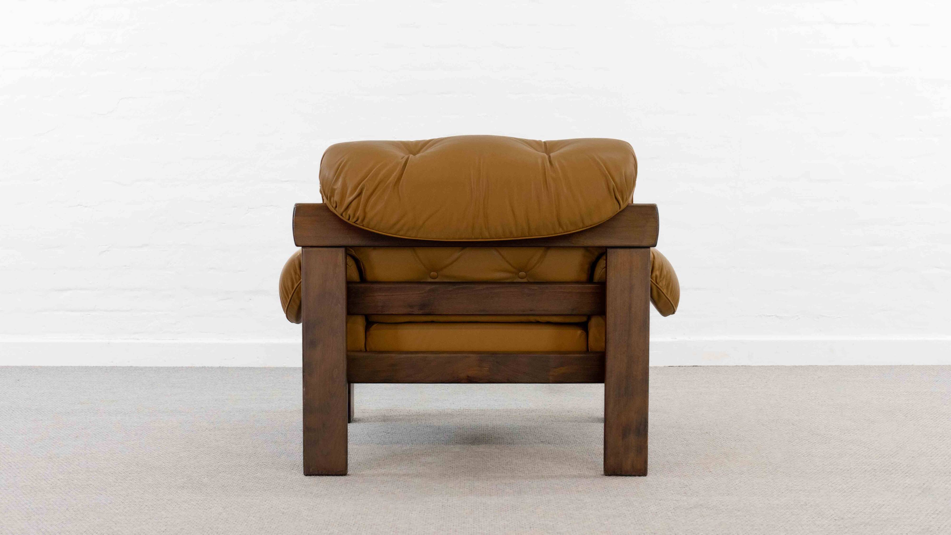 Brazilian Style Leather Seating Group