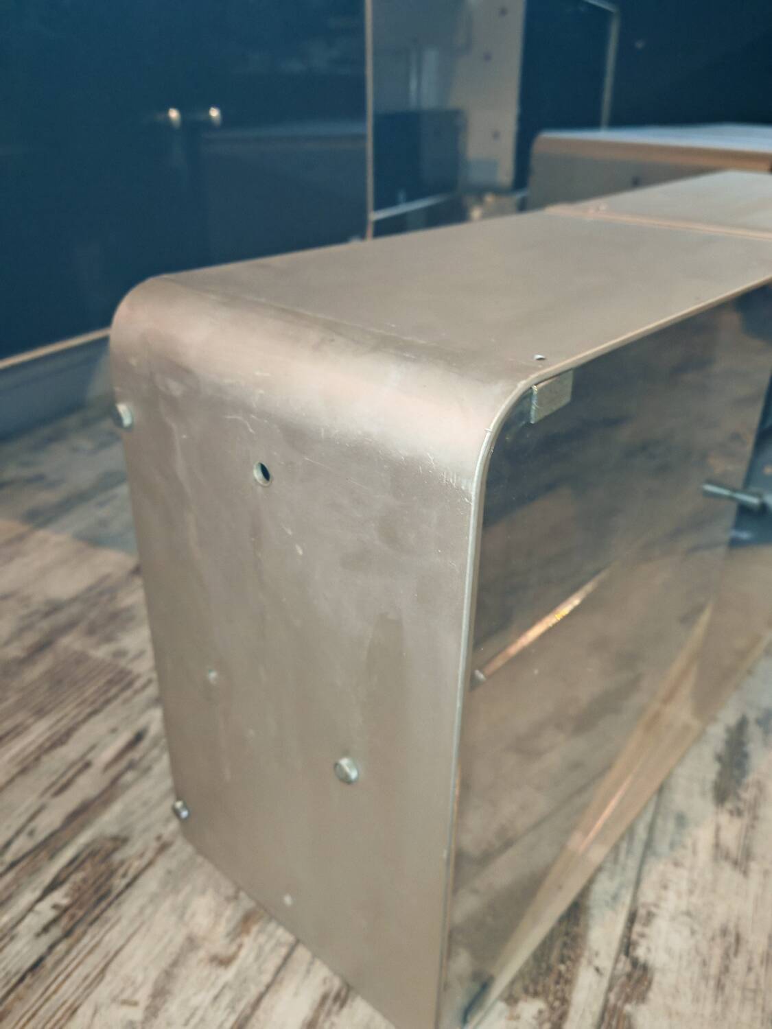 Roche Bobois library