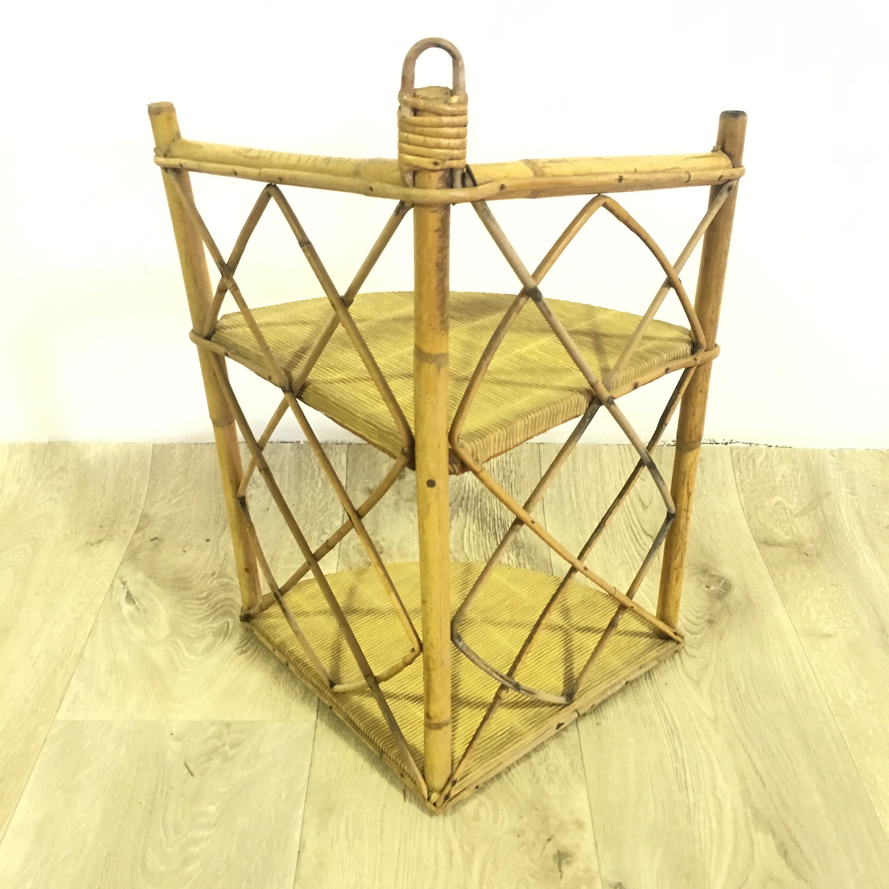 Corner wicker shelf