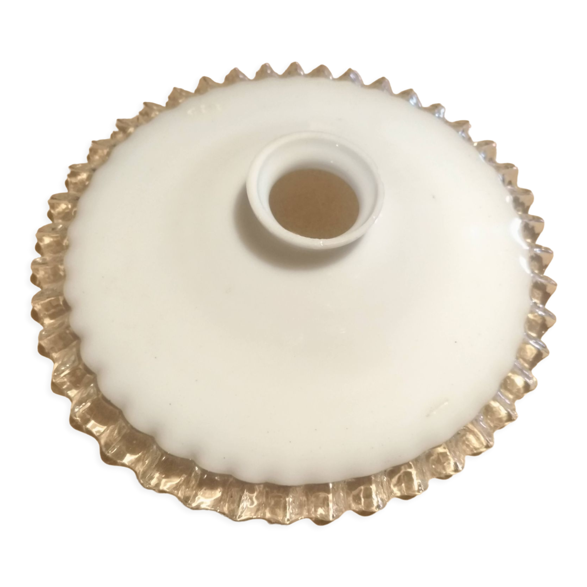 Serrated opaline lampshade cup