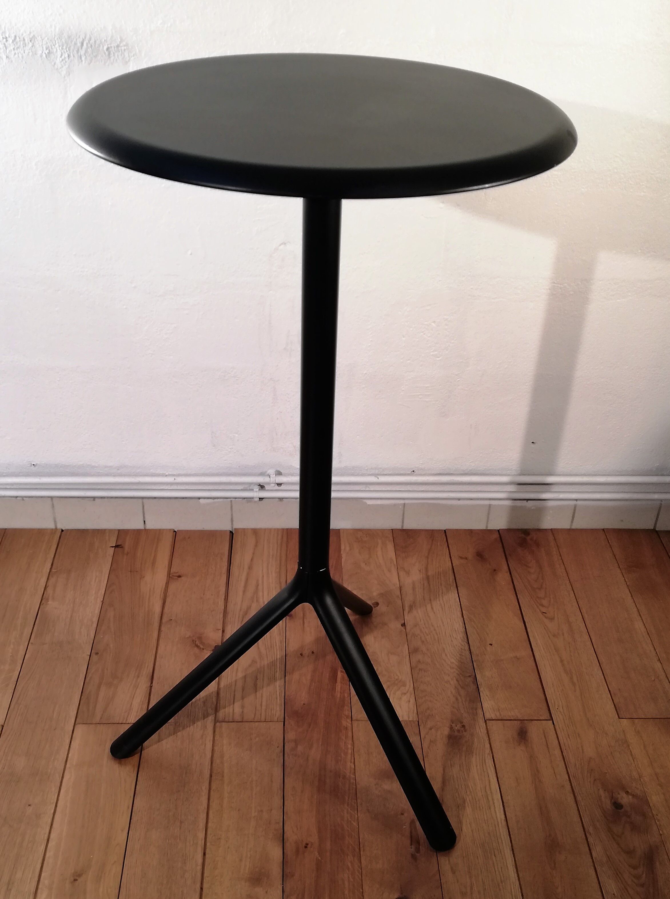 Miura Plank High Table