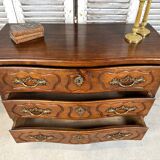 Commode en noyer ancienne