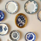 Oval frame in gilded wood with domino paper Antoinette Poisson 30C "Indienne"