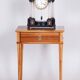 Table d'appoint Biedermeier en noyer, années 1820