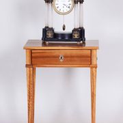 Biedermeier Side Table in Walnut, 1820s