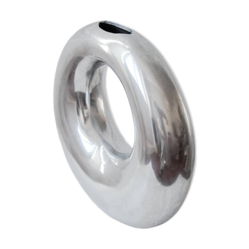 Vintage round vase sculpture in polished chrome aluminium, Italian work.