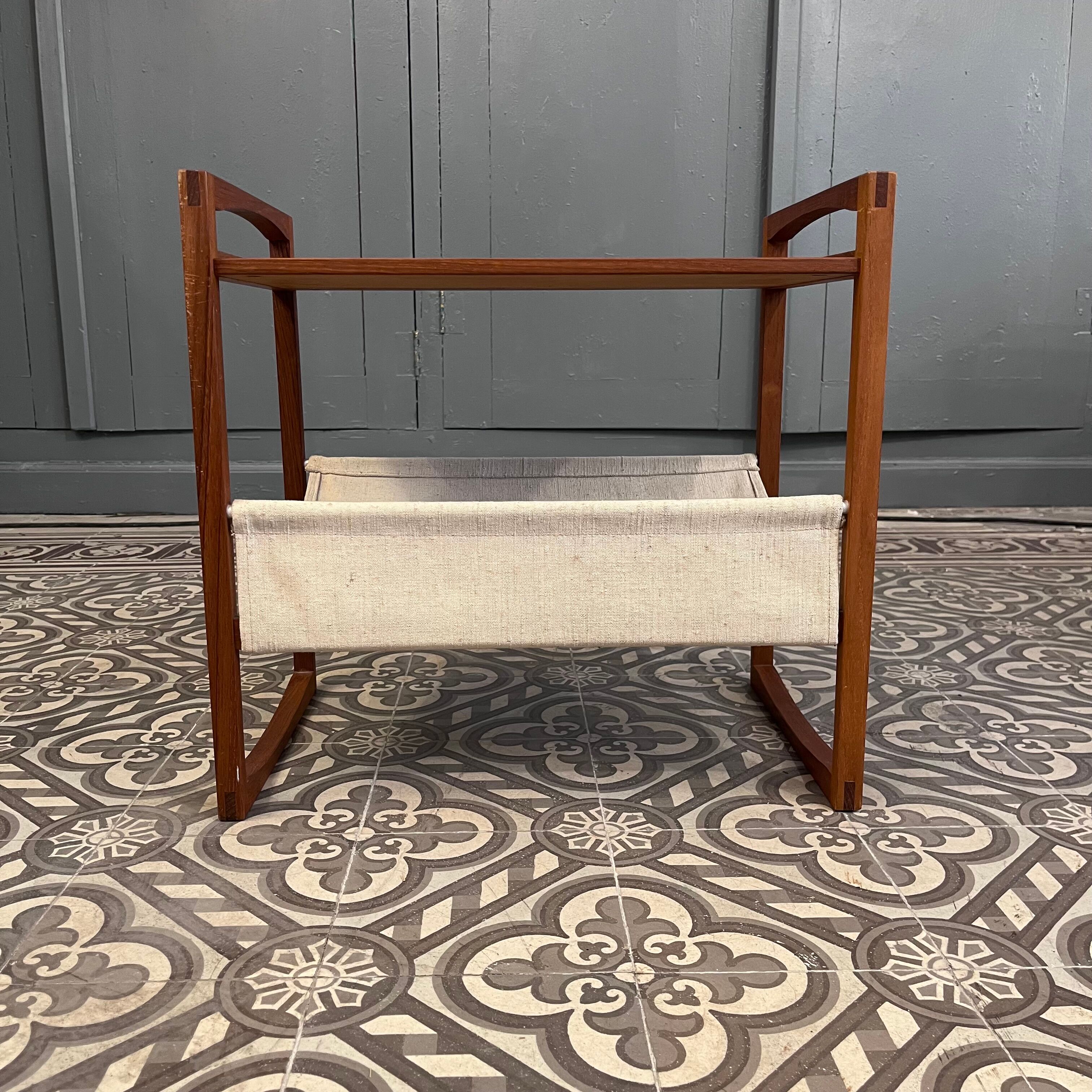 Porte-revues Silka Mobler en bois de teck et toile beige, Kai Kristiansen 1960