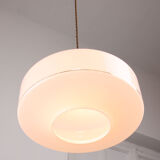 Suspension italienne en verre blanc et laiton du milieu du siècle