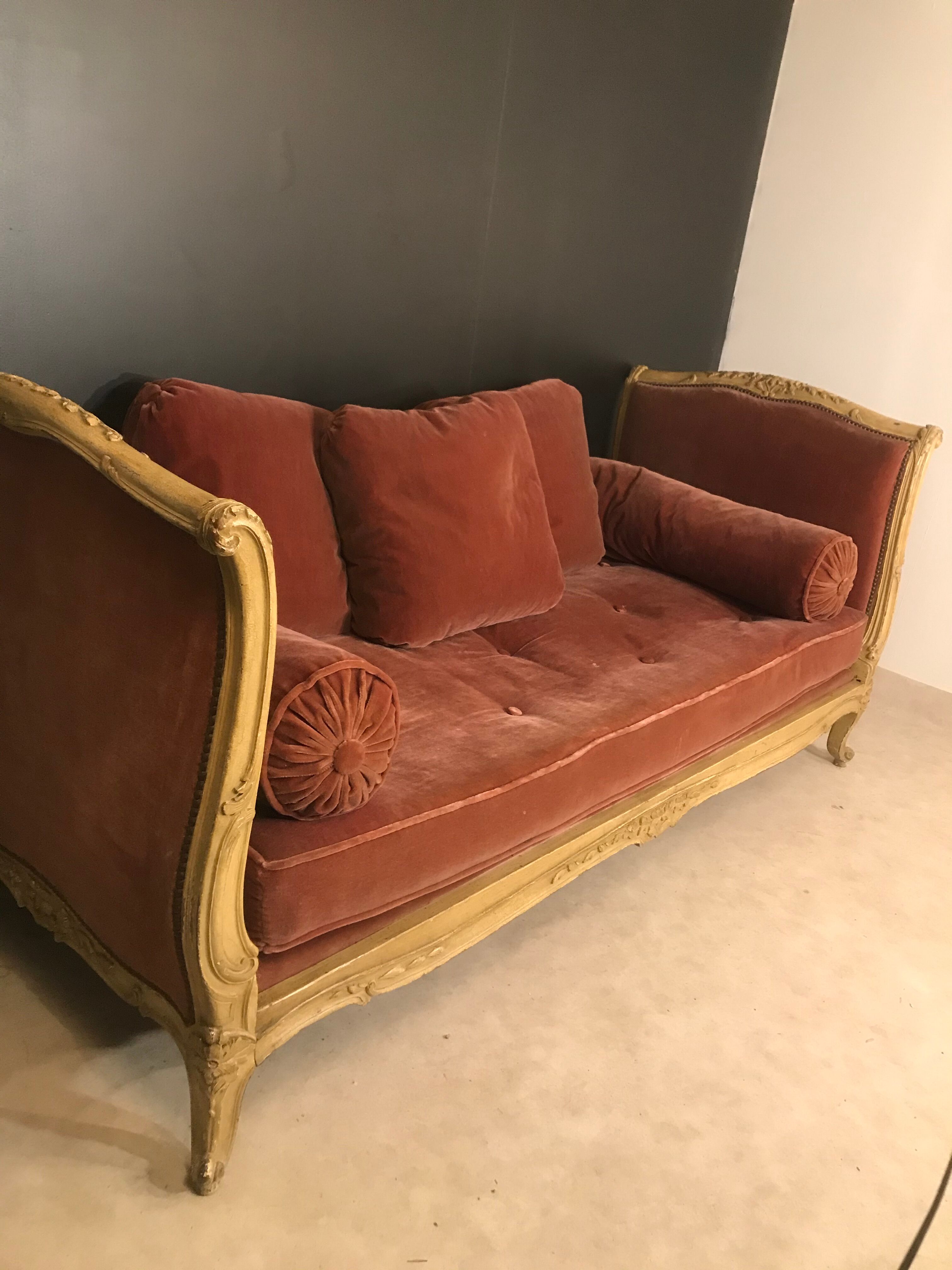 Louis XV style rest bed