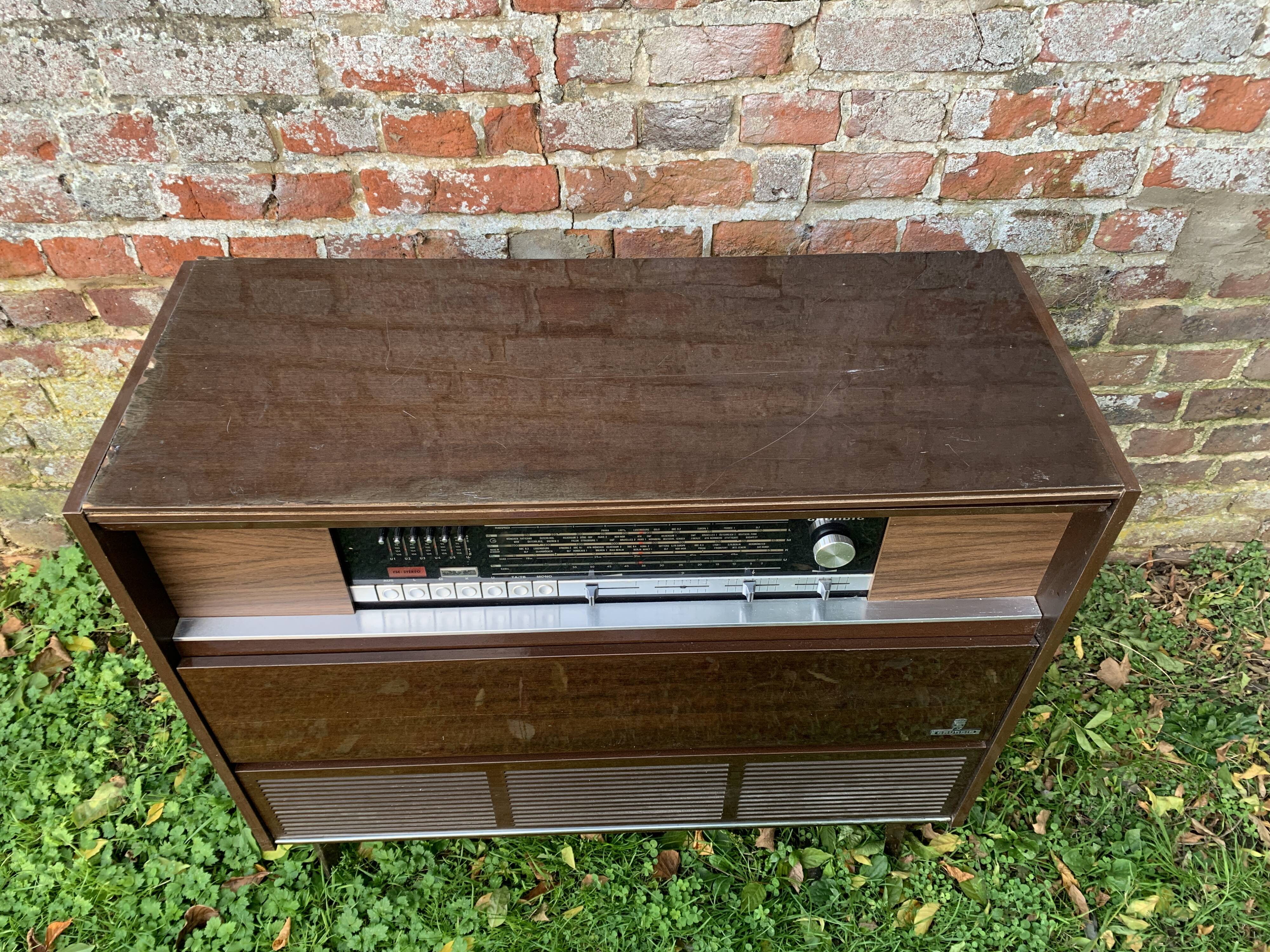 Meuble radio vinyle hi-fi Grundig