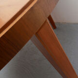 1950s round coffeetable in walnut