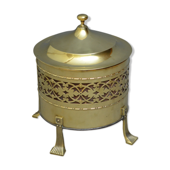 Elegant Edwardian brass coal bucket