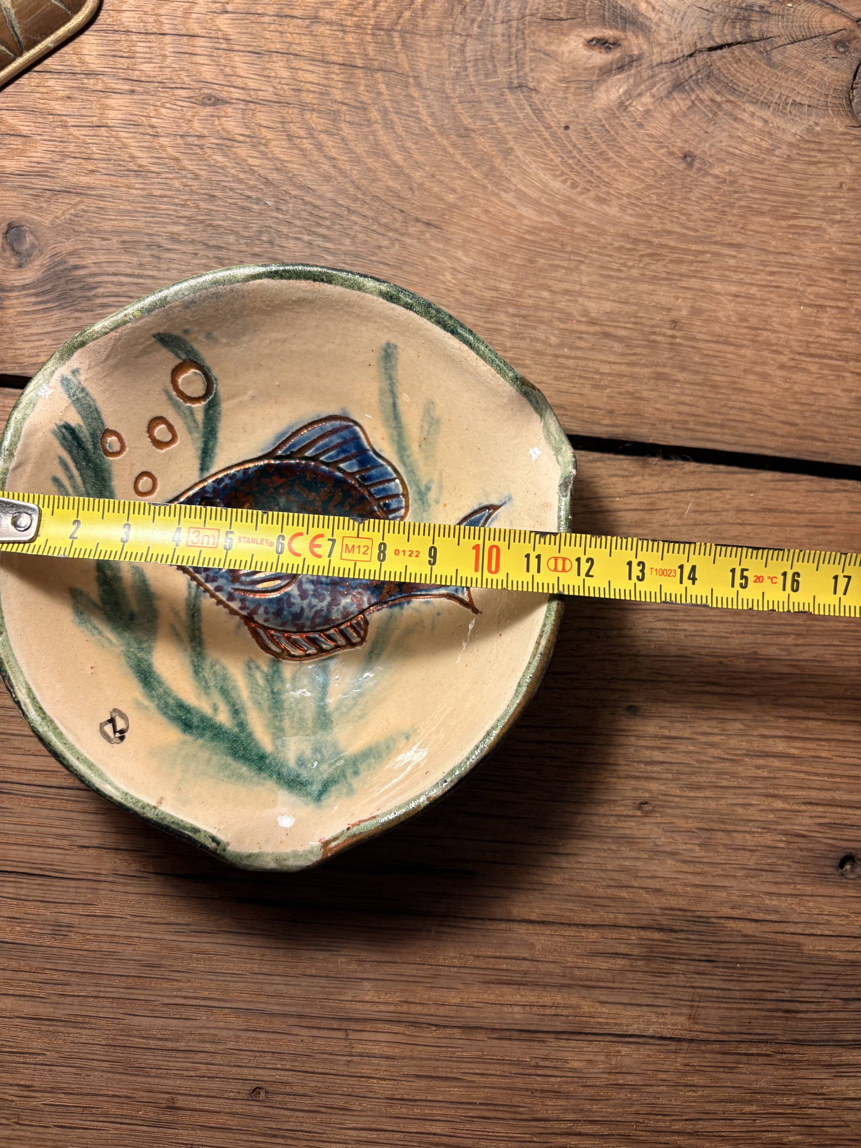 Ceramic bowl signed Diaz Costa – fish design – Spain