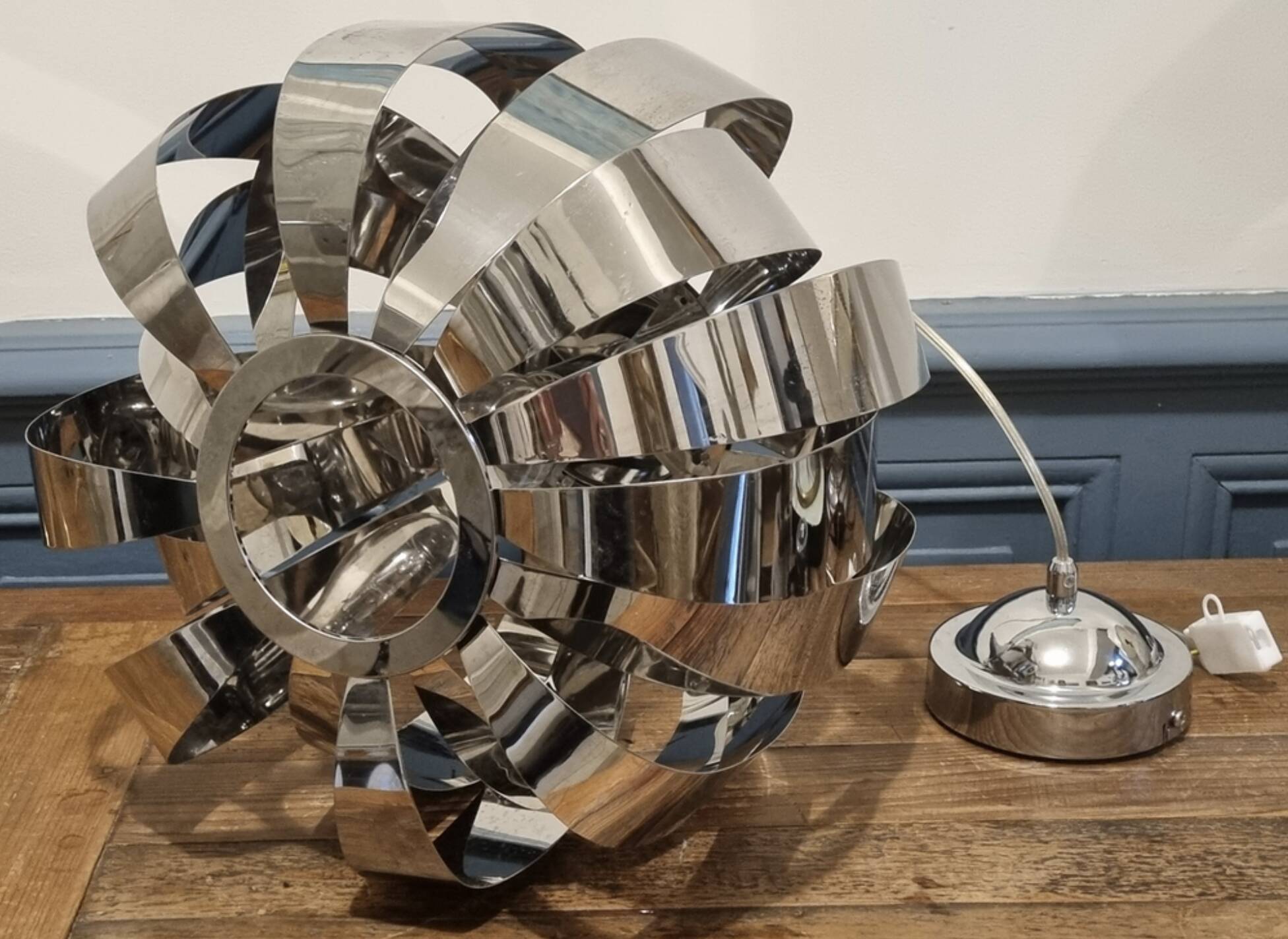 Space age suspension, sputnik, chrome metal, 80s