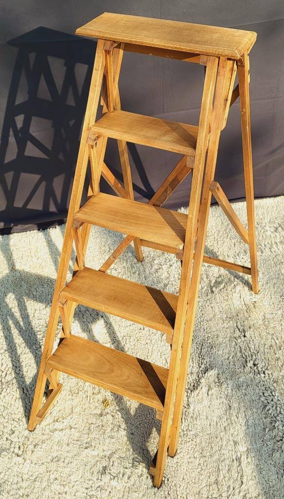 Vintage folding stepladder display 5 steps