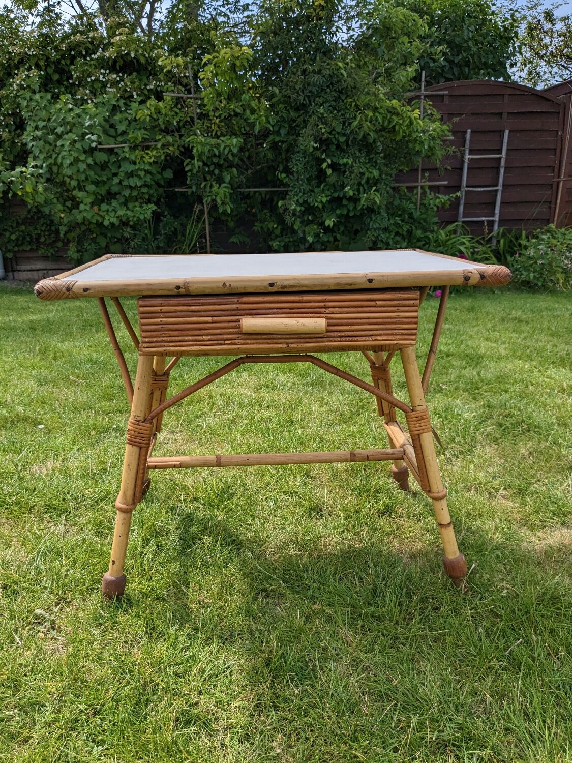 Rattan coffee table with drawer