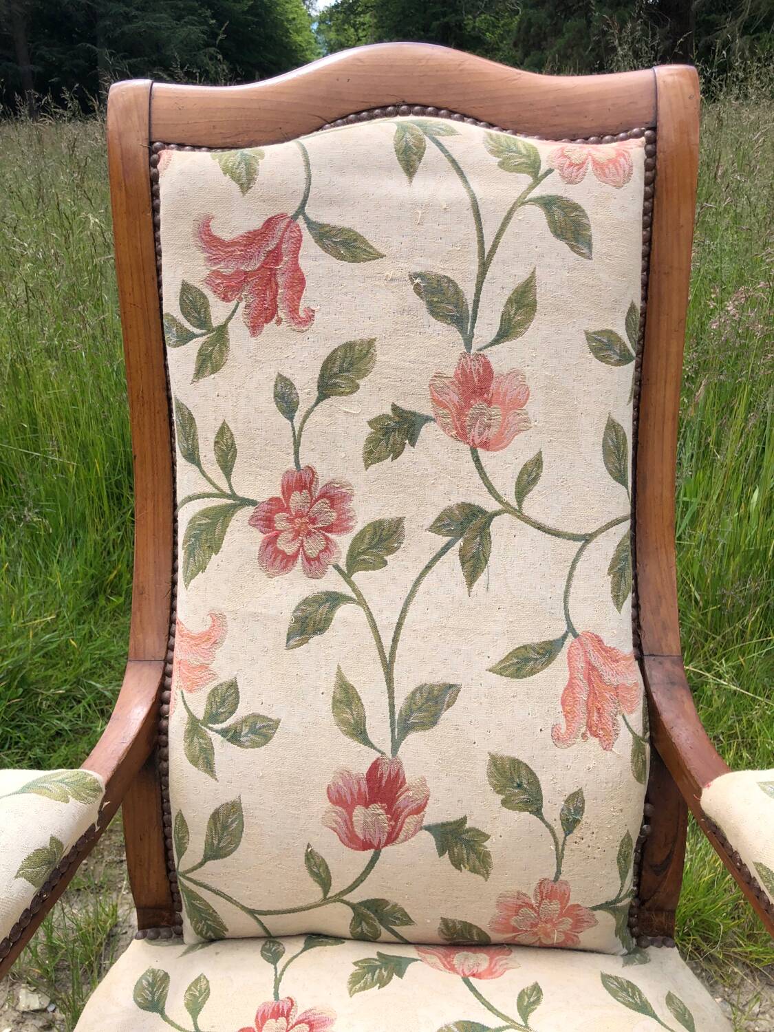 Voltaire armchair in cherry wood