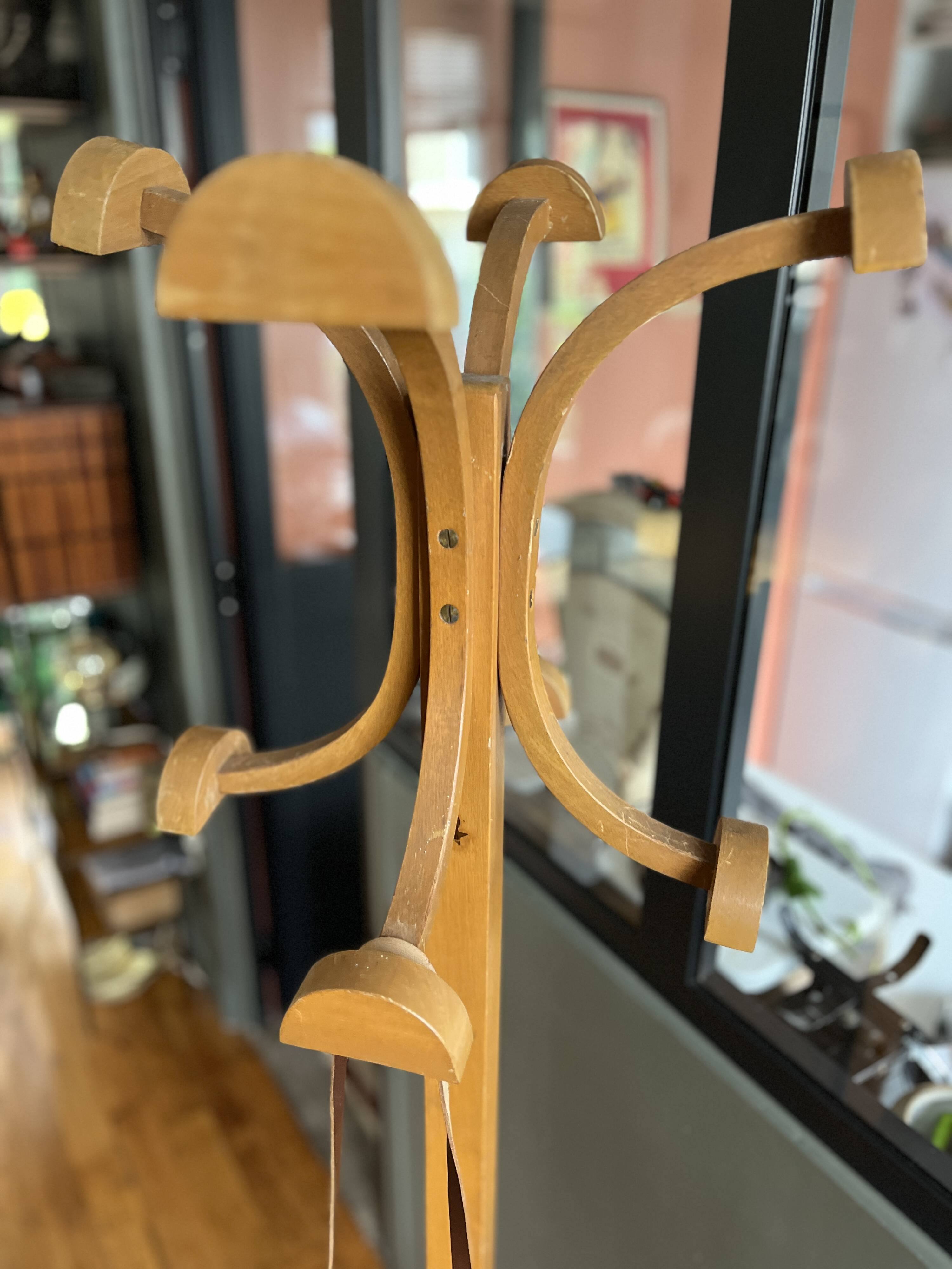 Stella coat rack