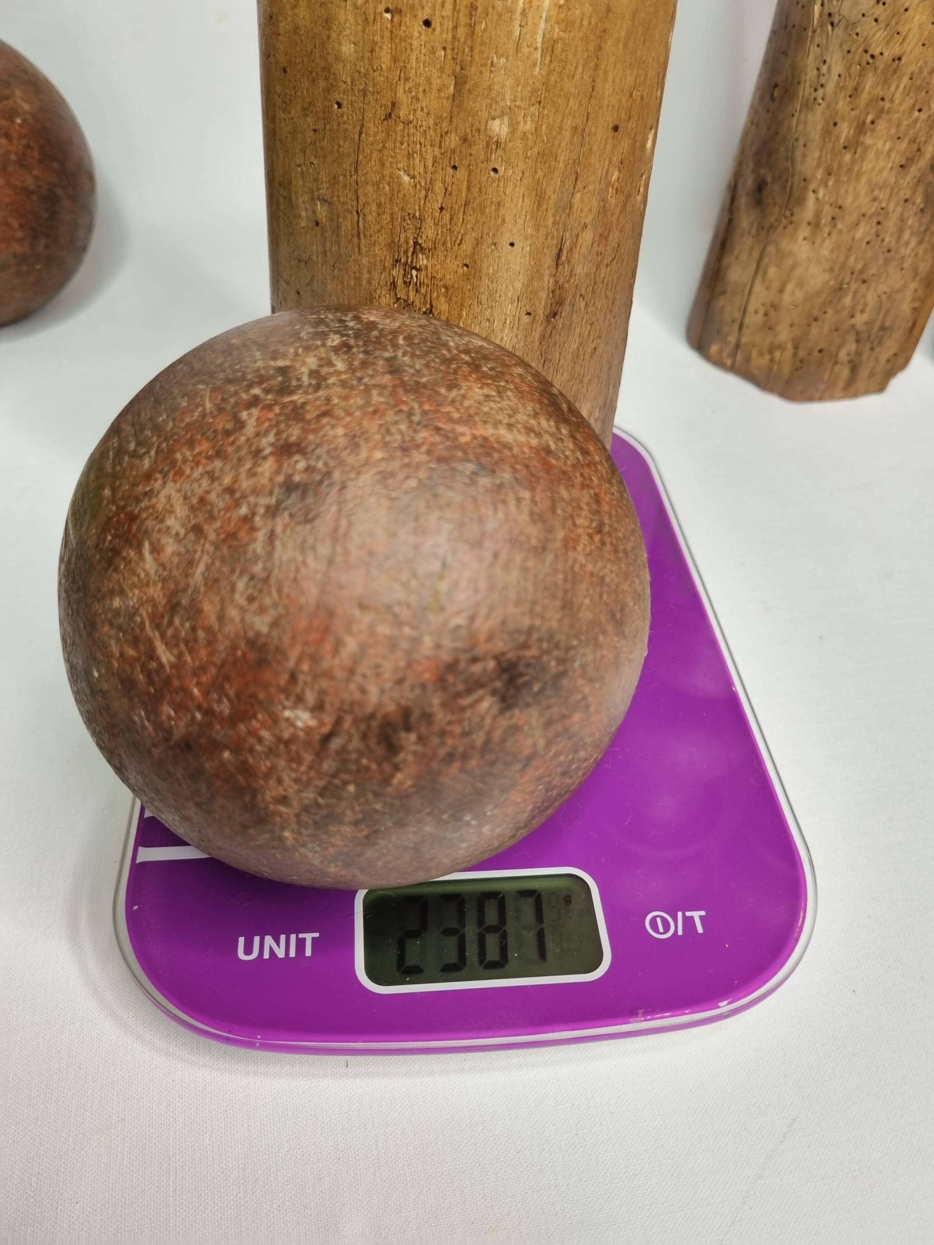 Ancien jeu de quilles grande taille en bois tourné, 52 cm