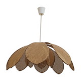 Lotus flower suspension in vintage cannage