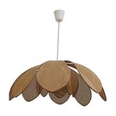 Lotus flower suspension in vintage cannage
