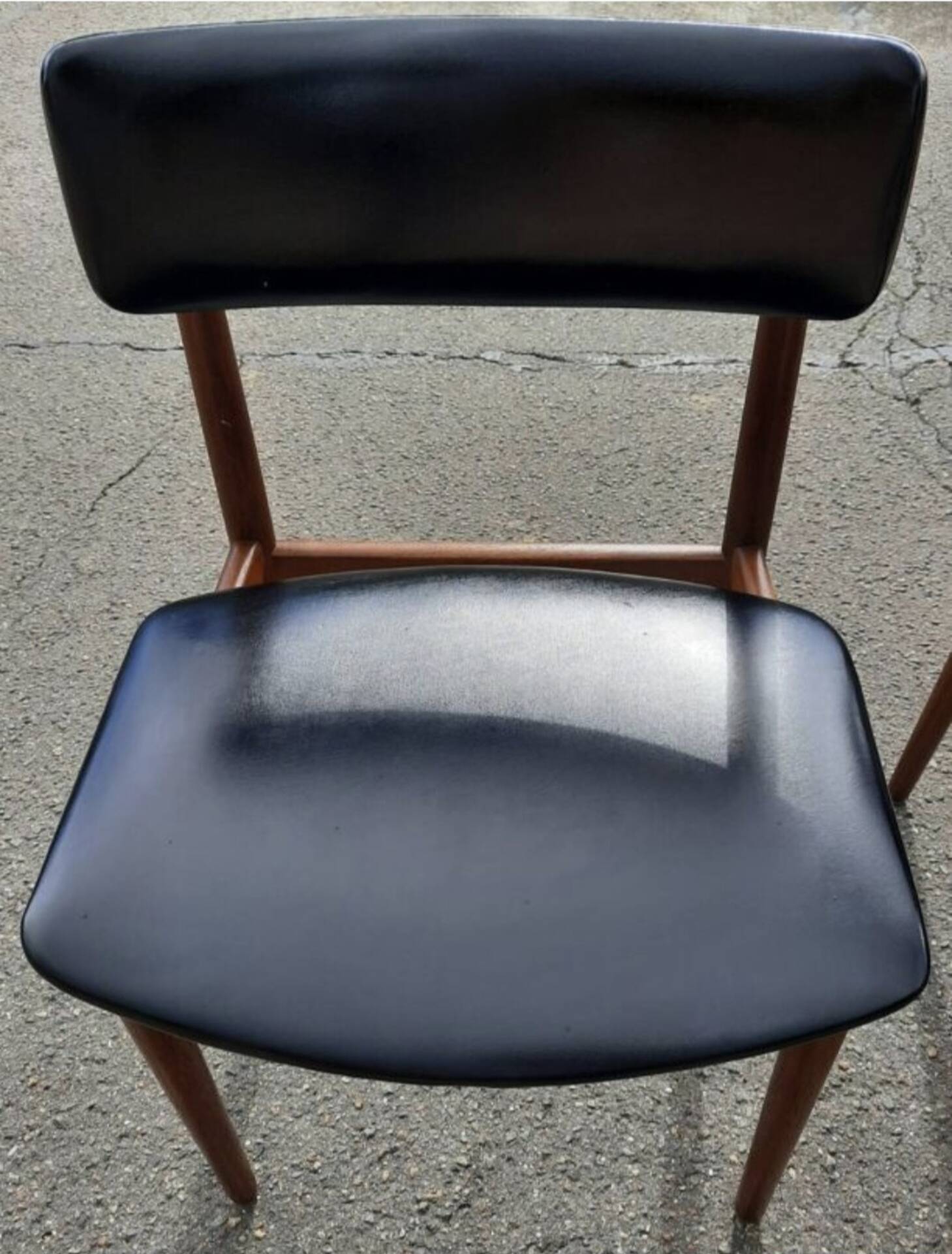 4 Scandinavian chairs in teak and black leatherette by Sven Chrobat Sax