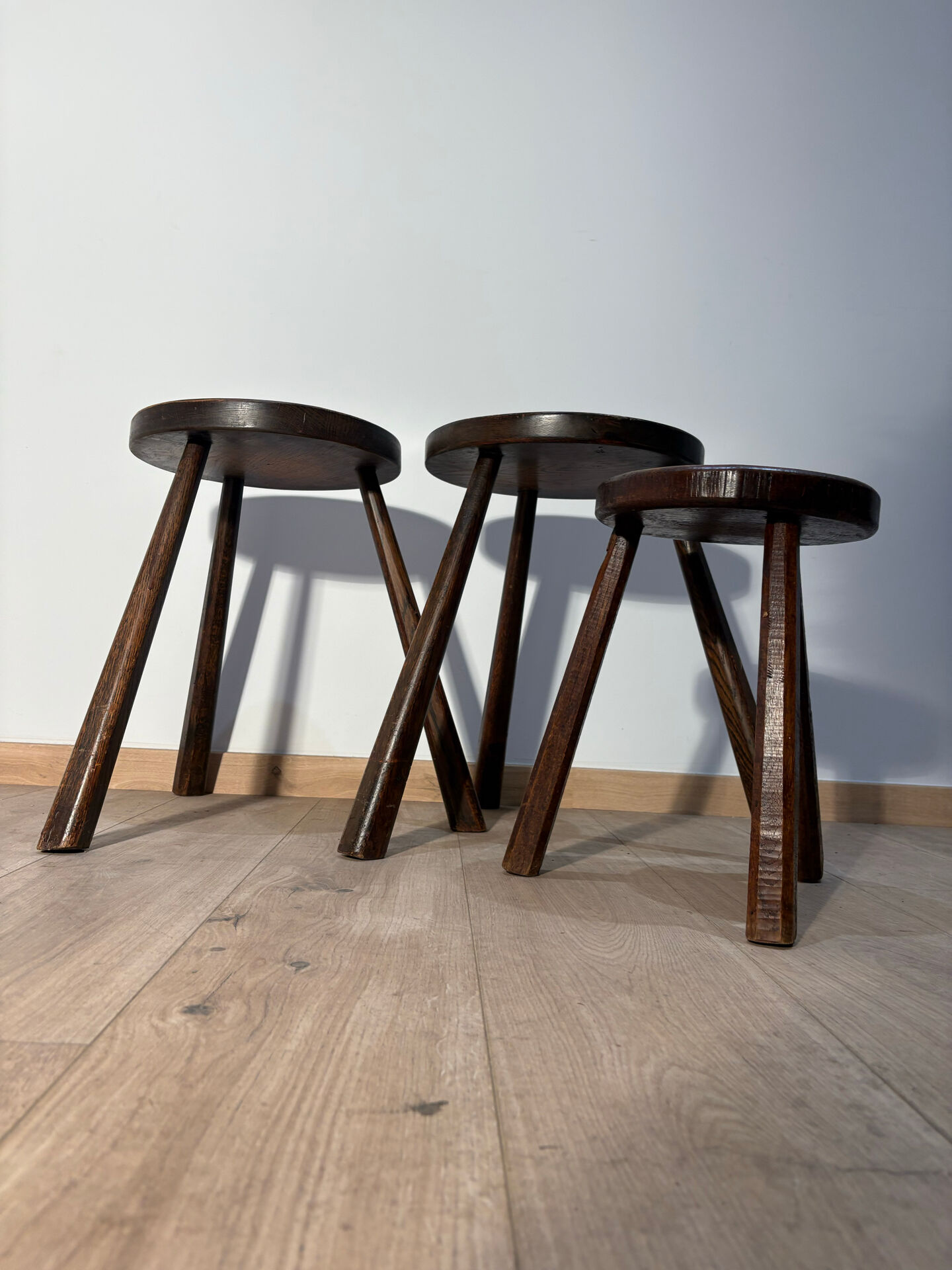 Farm stool in solid oak wood