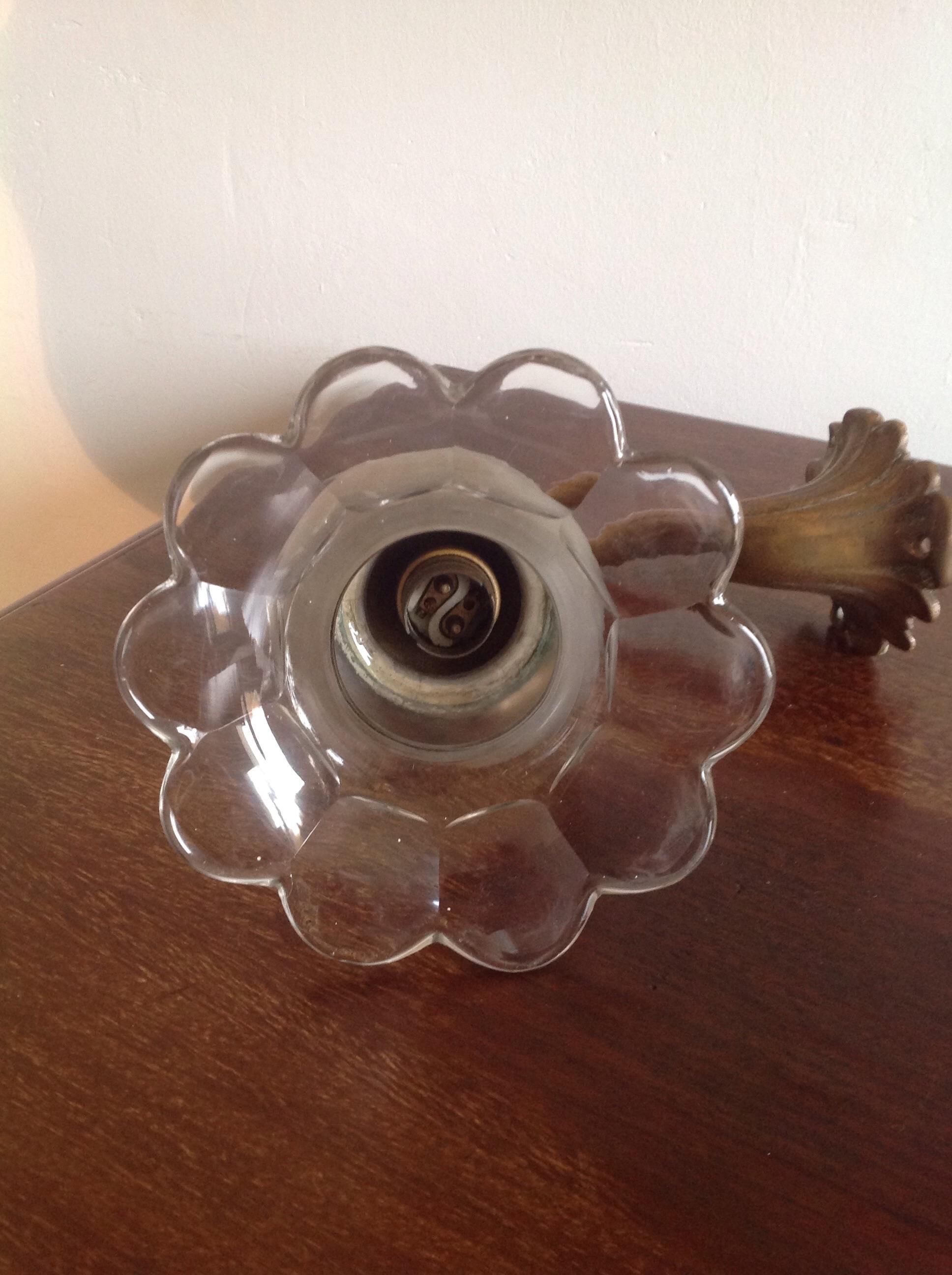 Paire d'appliques en bronze et cristal