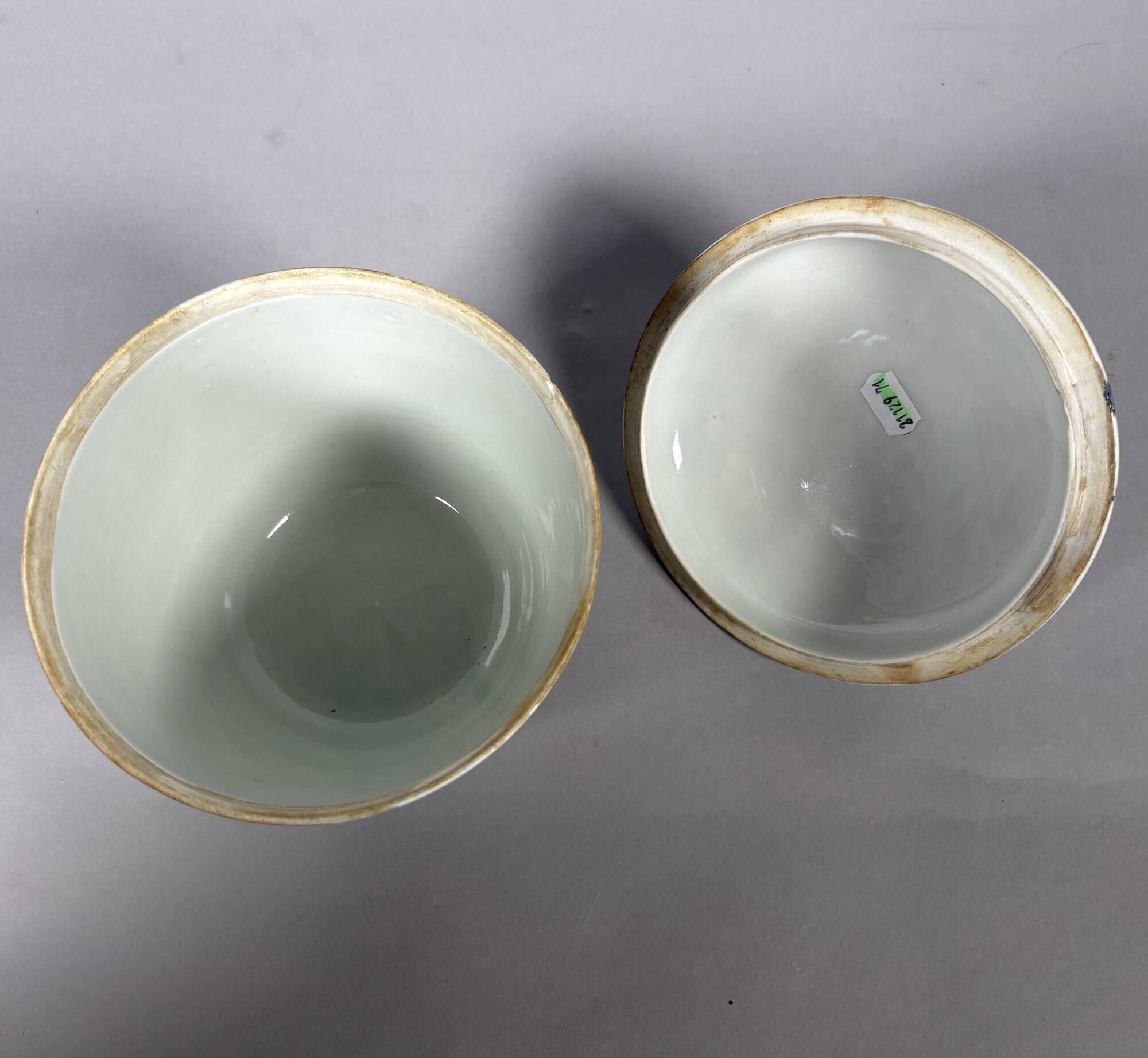 Porcelain bouillon - East India Company - 18th century - China