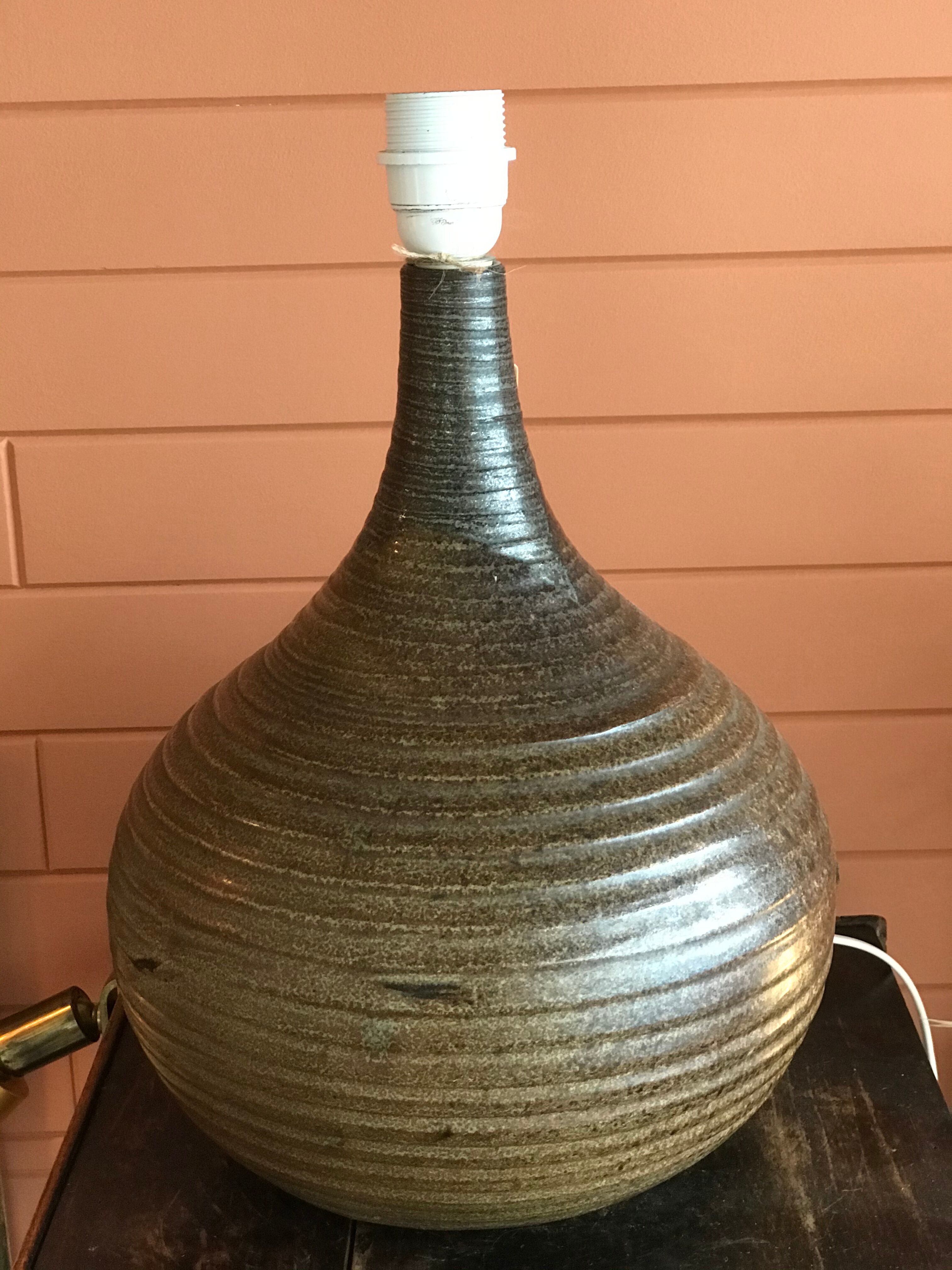 Pied de lampe en grès
