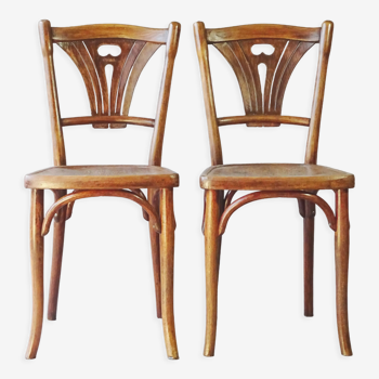 Deux chaises Thonet n°197/114 de 1910 assise bois bistrot