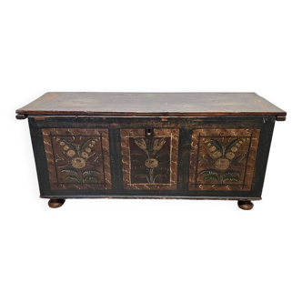 Coffre allemand ancien peint, seconde moitié du XIXe siècle