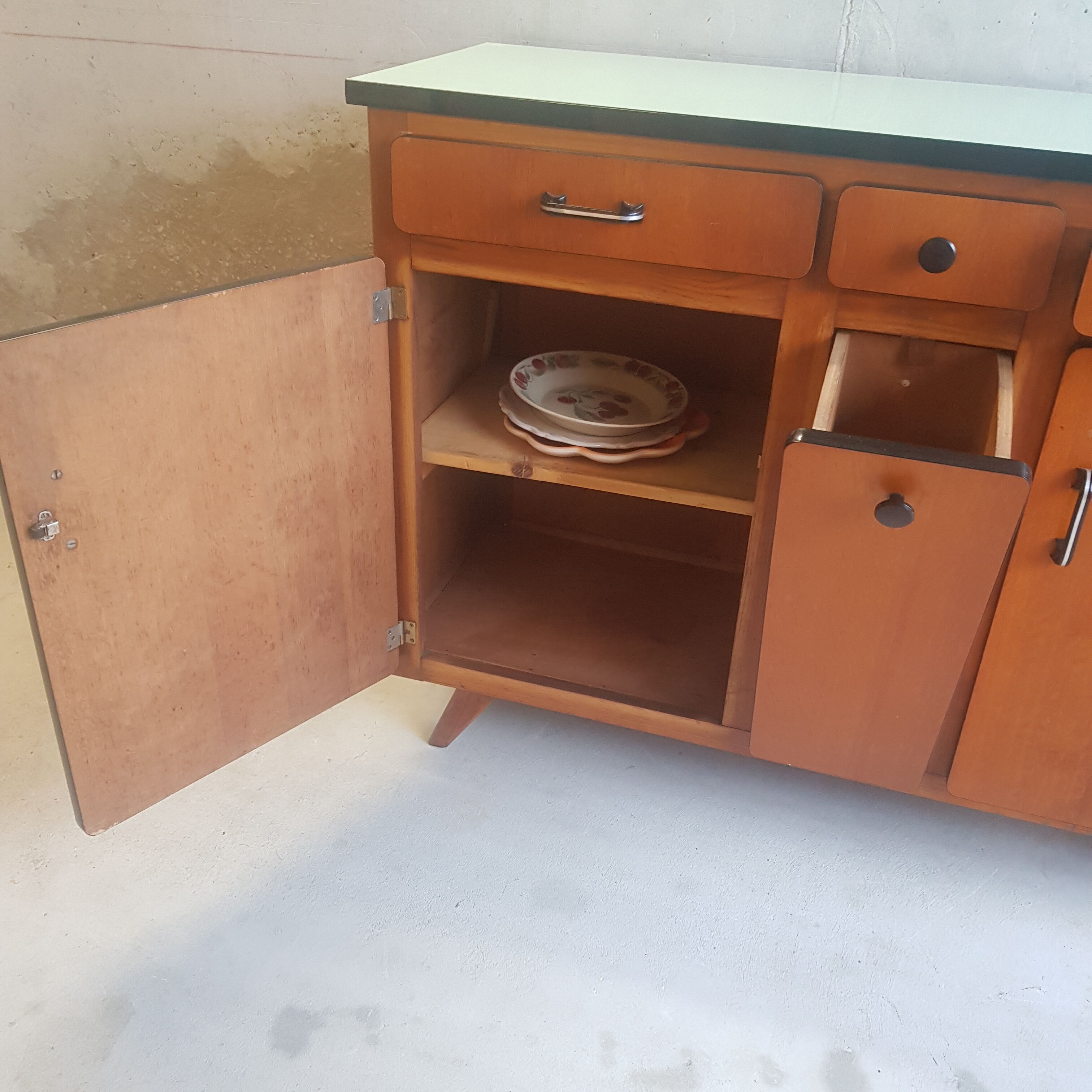 Buffet in wood and formica 1950