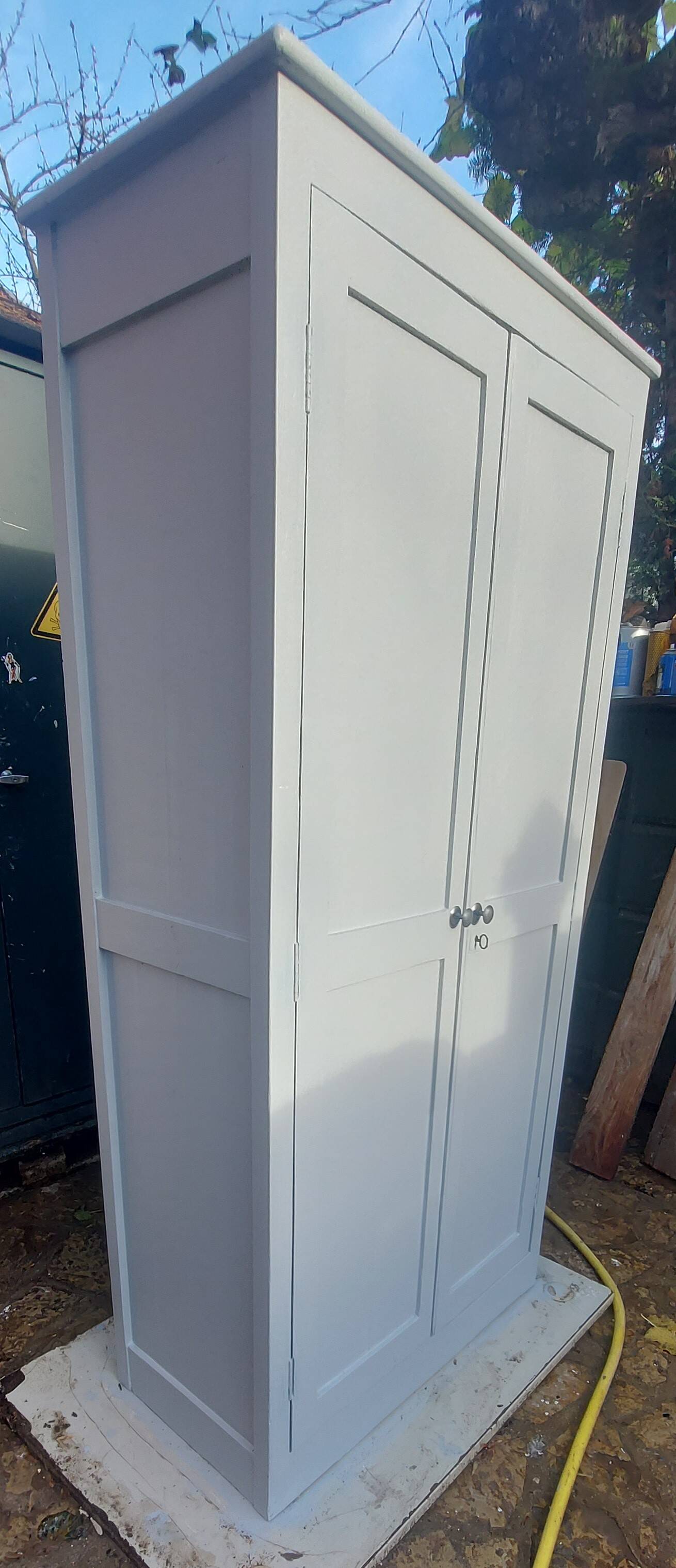 beautiful Parisian wardrobe 2 doors light gray 1920/40 + key